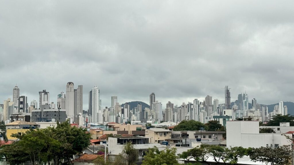 Defesa Civil alerta para possibilidade de chuva intensa