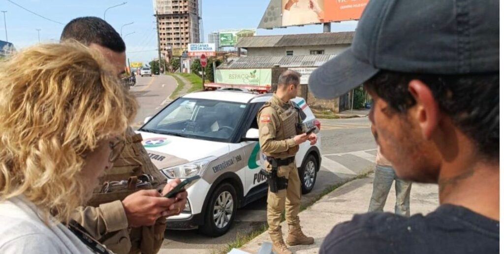 Ação Integrada entre Polícia Militar e Assistência Social atende pessoas em situação de rua em Camboriú