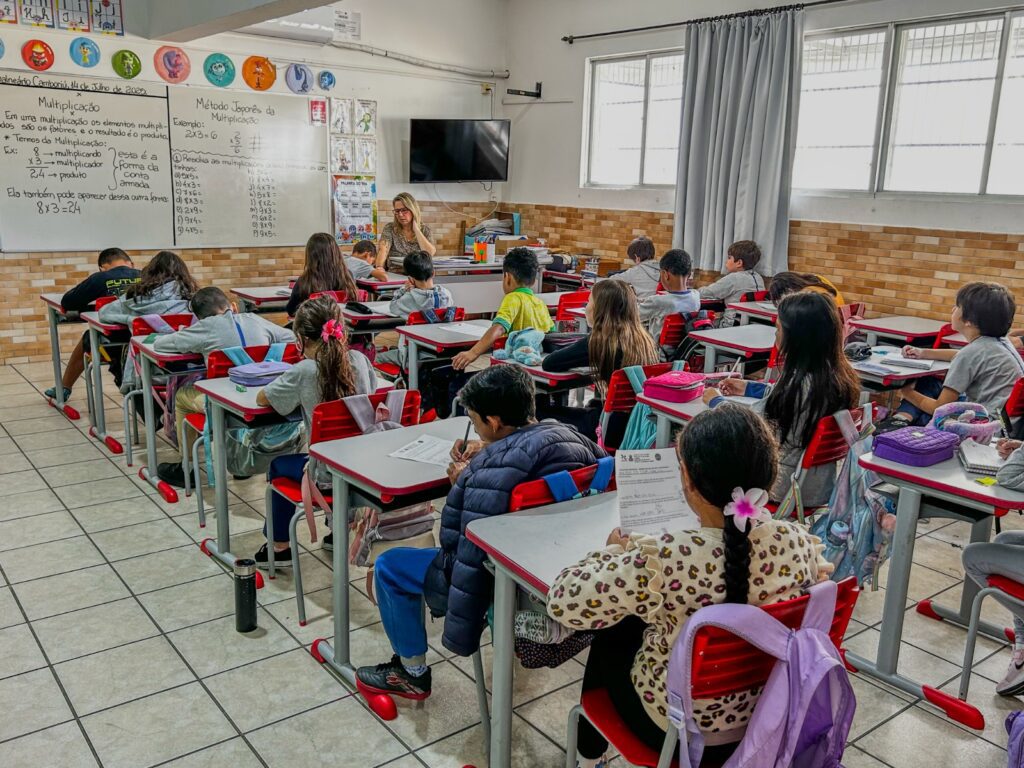 Aulas na rede municipal de Balneário Camboriú retornam nesta segunda-feira (4)