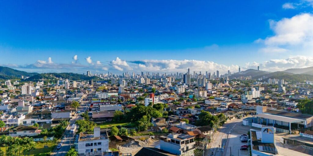 Camboriú tem crescimento de 272% em aberturas de MEIs em junho comparado ao ano passado