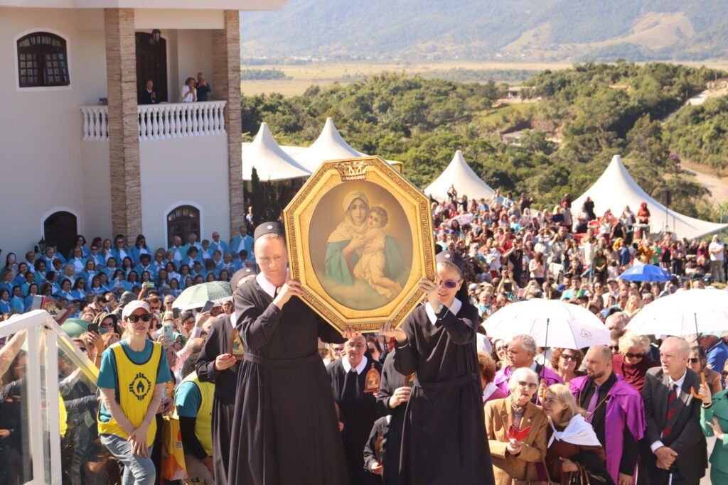 Santuário Tabor da Misericórdia é inaugurado com fé e emoção em Biguaçú