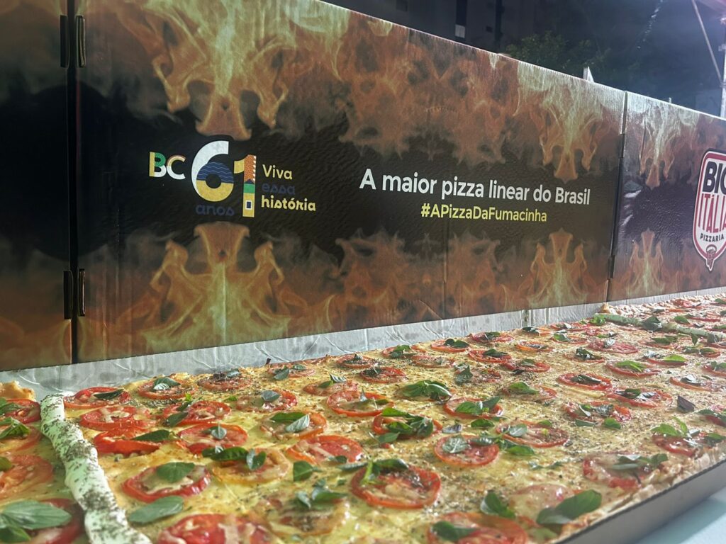 Balneário Camboriú conquista o título do município com a maior pizza linear do Brasil