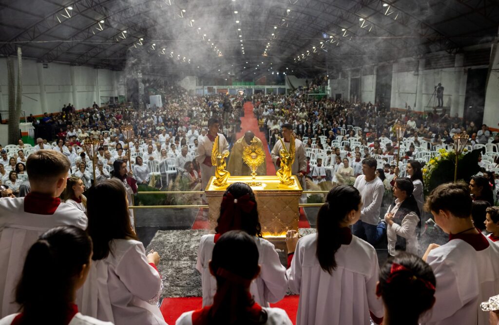 Paróquia do Divino Espírito Santo de Camboriú promove Cerco de Jericó 2025