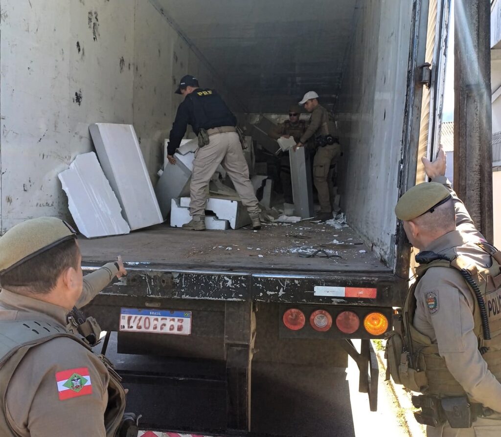 PRF e PM apreendem quase 4 toneladas de maconha em Guaramirim