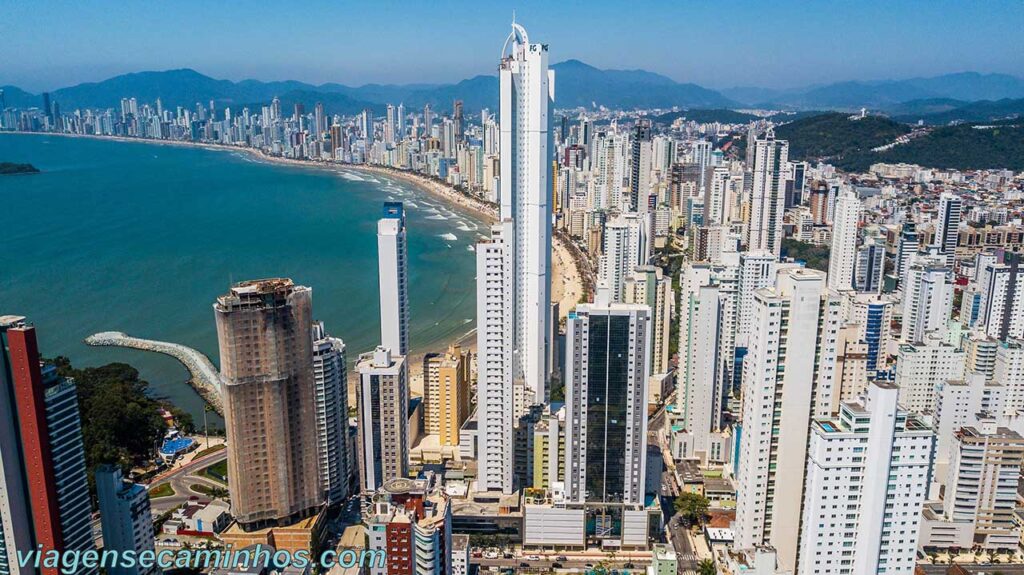 Governo Municipal não dispensou licença ambiental para novos edifícios