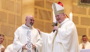 Padre Marcio Alexandre Vignoli assume como novo pároco da Paróquia do Santíssimo Sacramento, em Itajaí