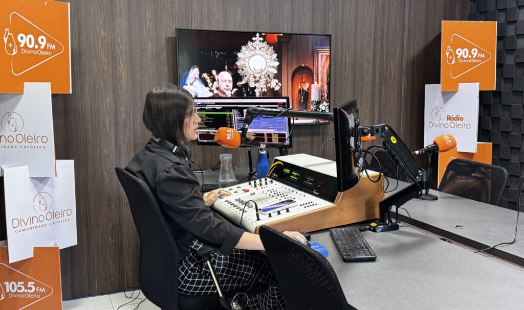 Rádio Divino Oleiro de Balneário Camboriú está com nova sede no Complexo do Cristo Luz