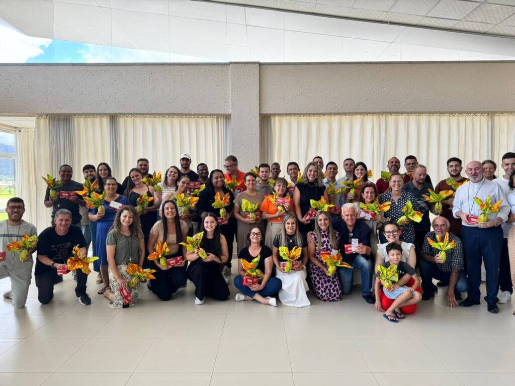 Comunidade Divino Oleiro realiza encontro de Páscoa com colaboradores na manhã desta Terça-feira Santa