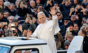 Papa Leão XIV convoca fiéis para rezar pelo desarmamento e pela paz, em 19 de março